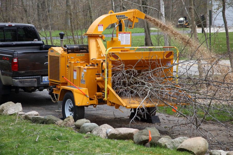 Browse Specs and more for the INTIMIDATOR™ 12XPC Towable Hand-Fed Chipper - Bobcat of the Rockies