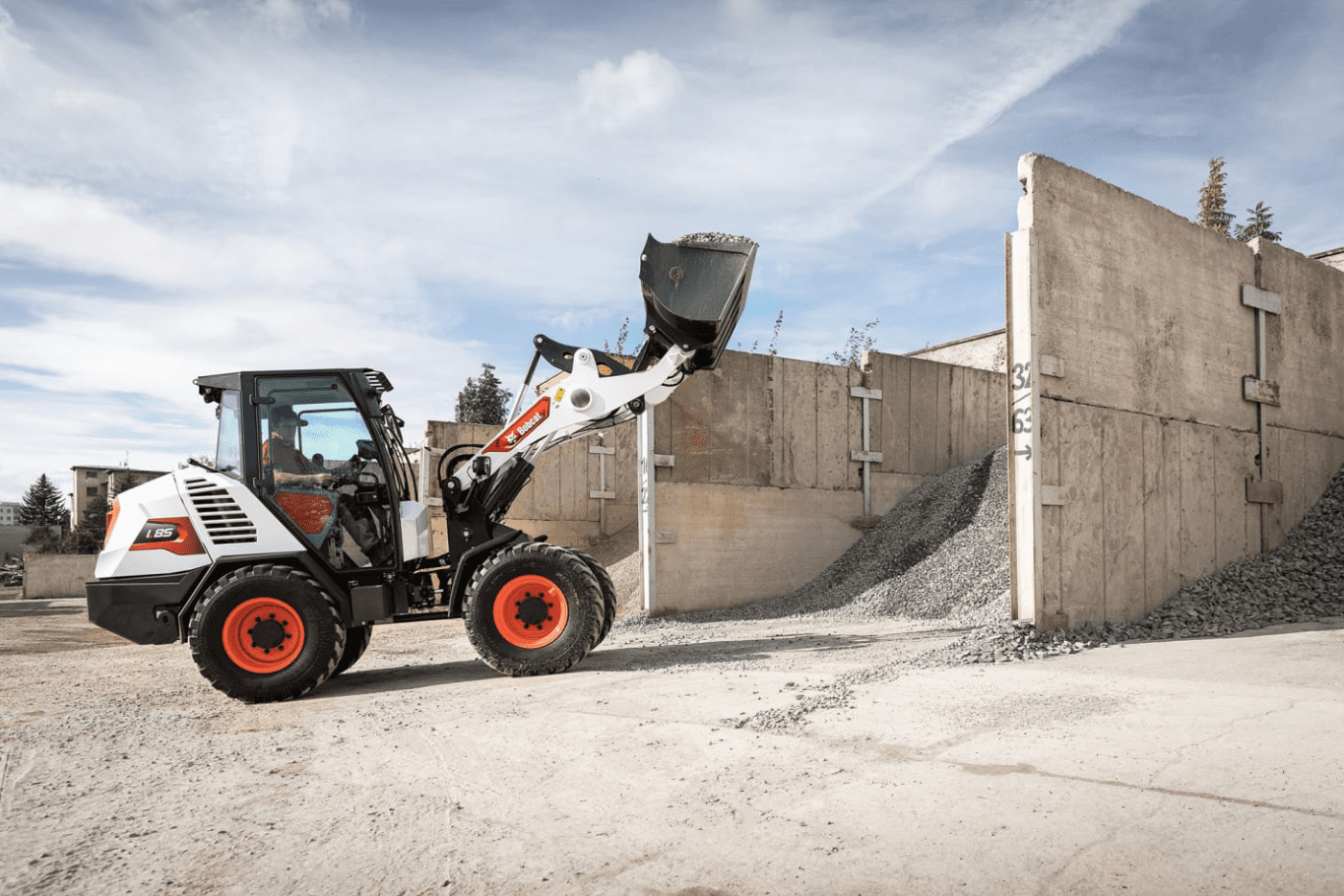 Browse Specs and more for the Bobcat L85 Compact Wheel Loader - Bobcat of the Rockies