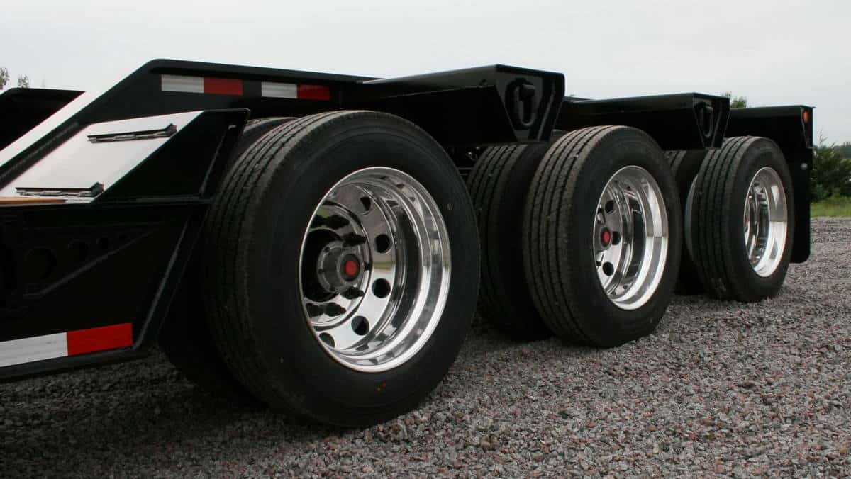 Browse Specs and more for the T-70 | 100 | 110DTG Detachable Gooseneck Trailer - Bobcat of the Rockies