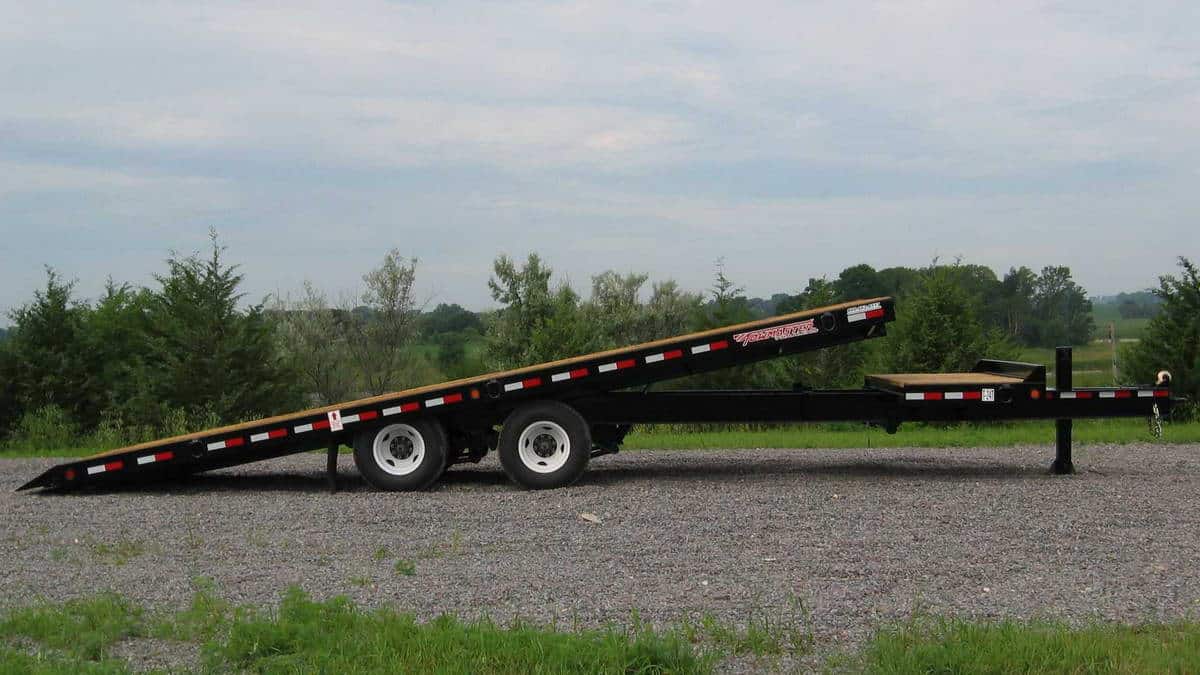 Browse Specs and more for the T-20T | 24T Deck Over Tilt Trailer - Bobcat of the Rockies
