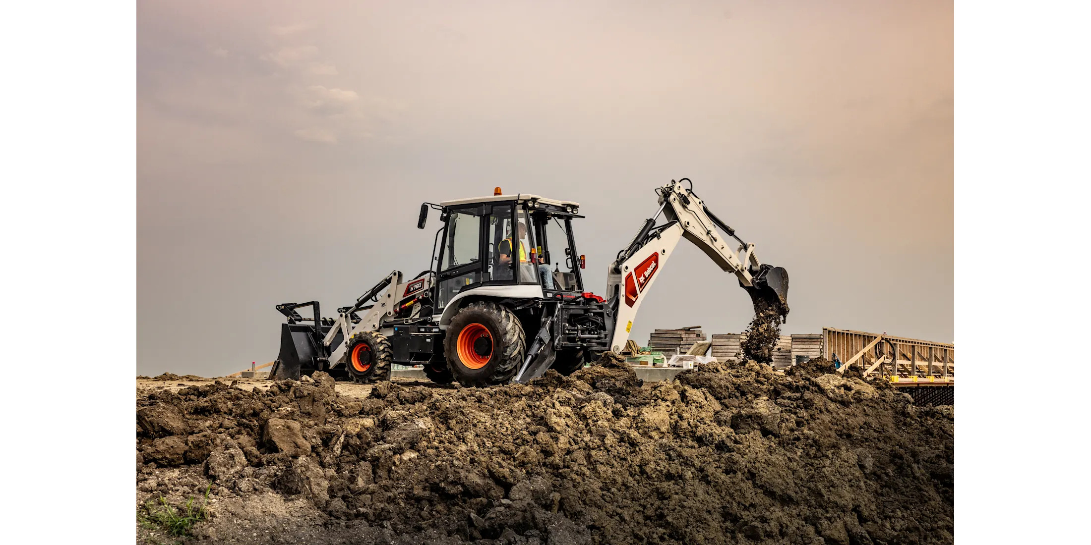 Browse Specs and more for the Bobcat B760 Backhoe Loader - Bobcat of the Rockies